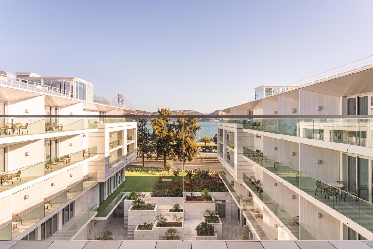 O edifício onde o hotel está situado