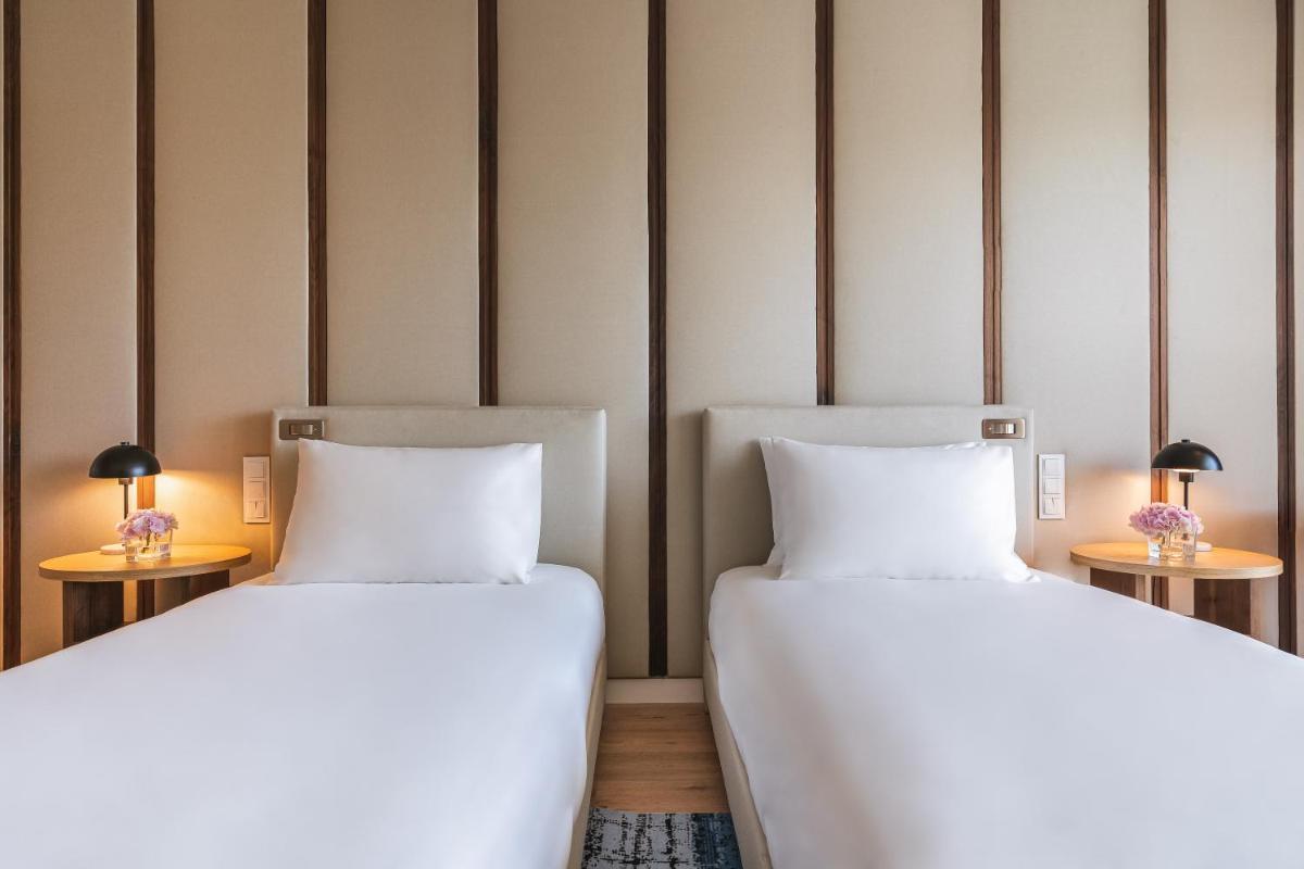 Uma cama ou camas num quarto em Hyatt Regency Lisbon