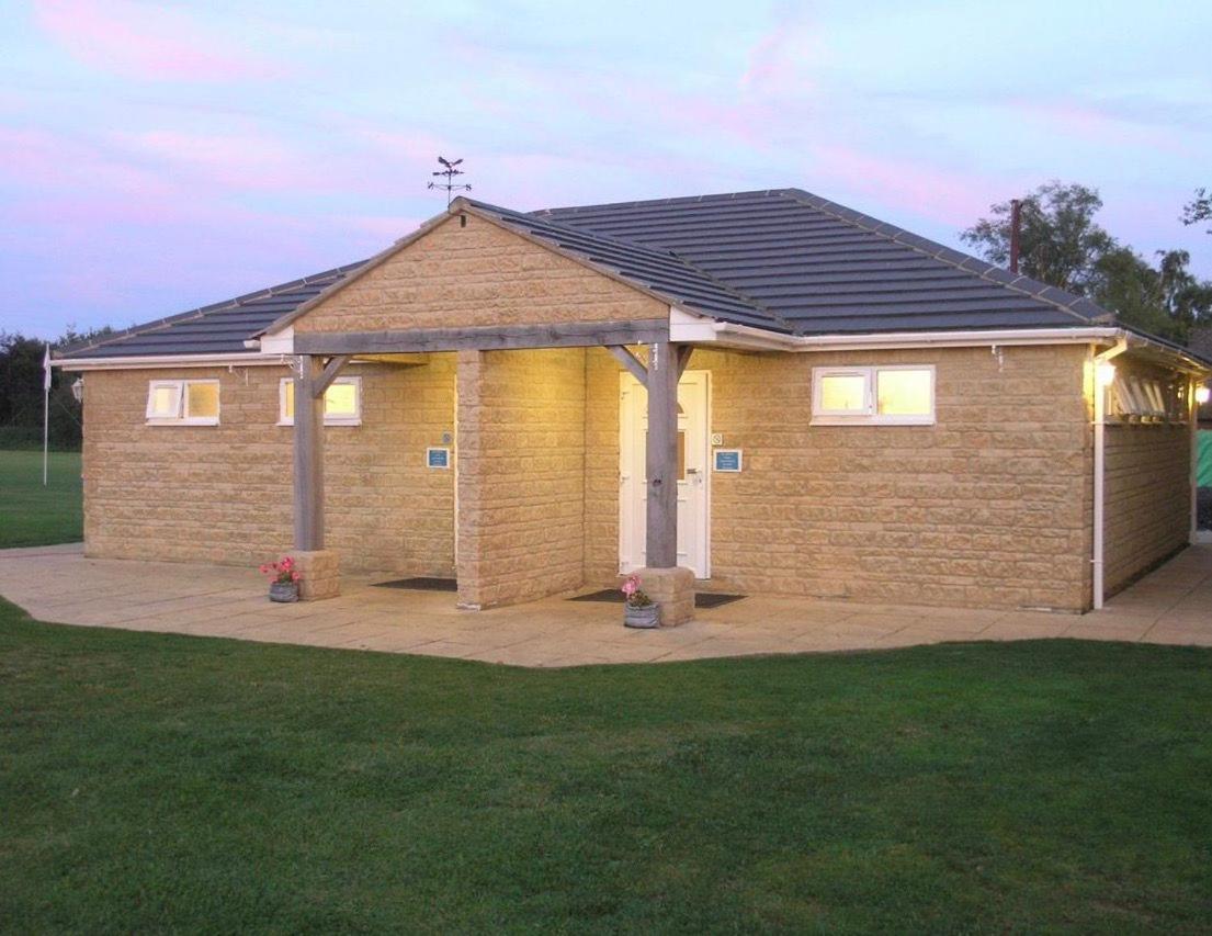Shepherd's Huts at Cotswold Hills Country Park - Housity