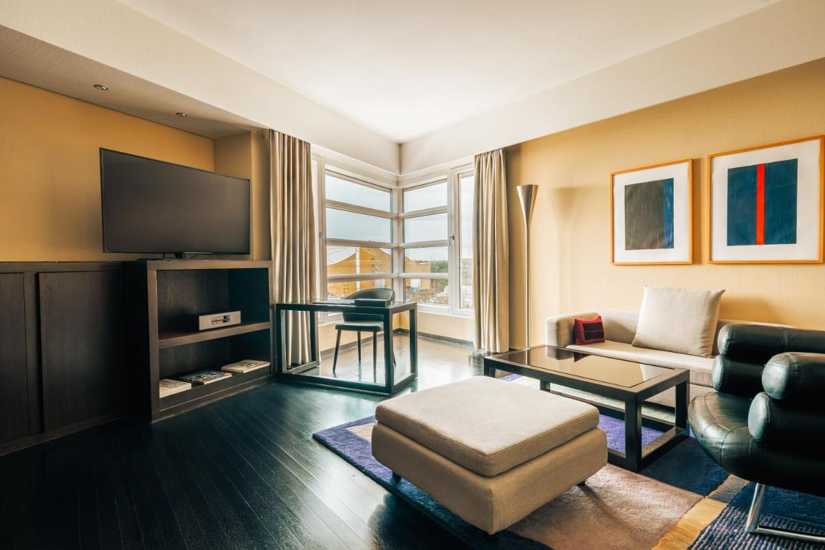 TV/Unterhaltungsangebot in der Unterkunft Grand Hyatt Berlin