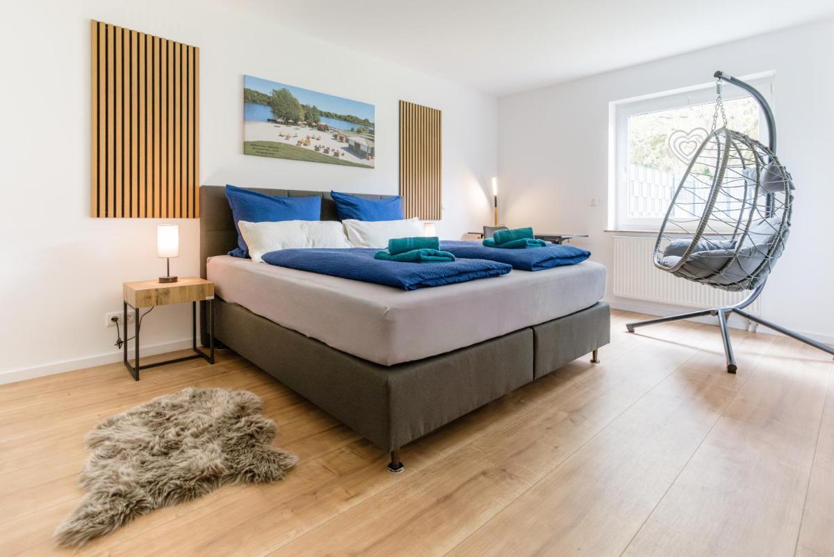 Kleeoase - Luxus Apartment- Jacuzzi - Dachterrasse - Kochinsel - kostenlose Parkplätze - See in 10 min - Housity