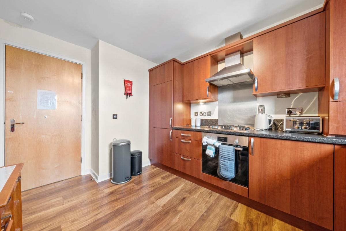 Hawkhill 1 Bedroom Apartment - Edinburgh - Housity