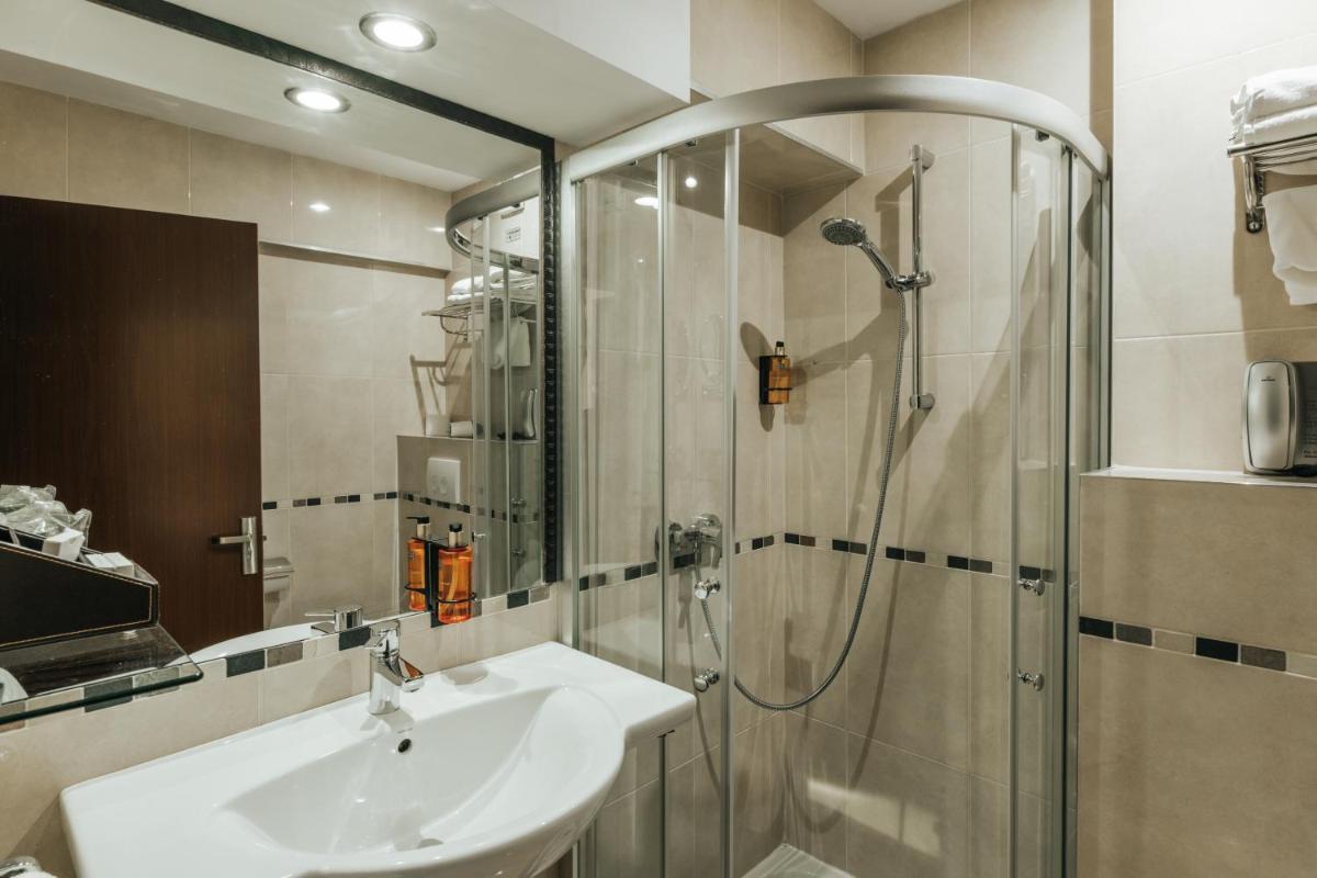 Grand Hotel Napoca - Housity