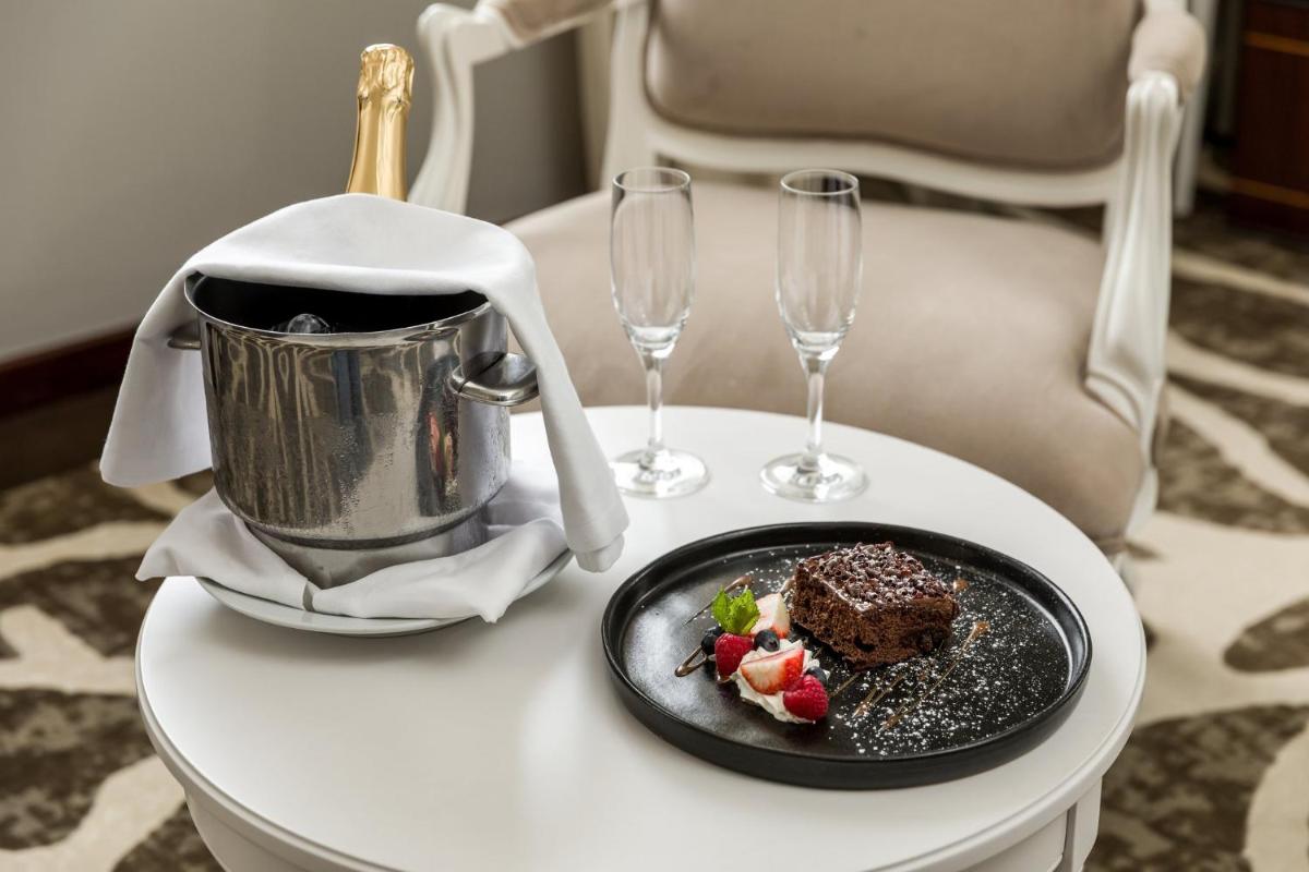 Bebidas em Holiday Inn Porto Gaia by IHG