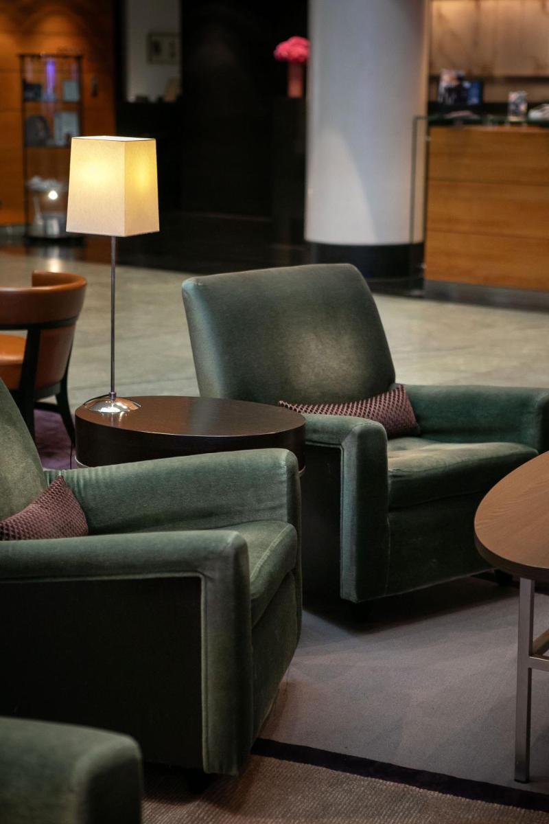Ein Sitzbereich in der Unterkunft Grand Hyatt Berlin
