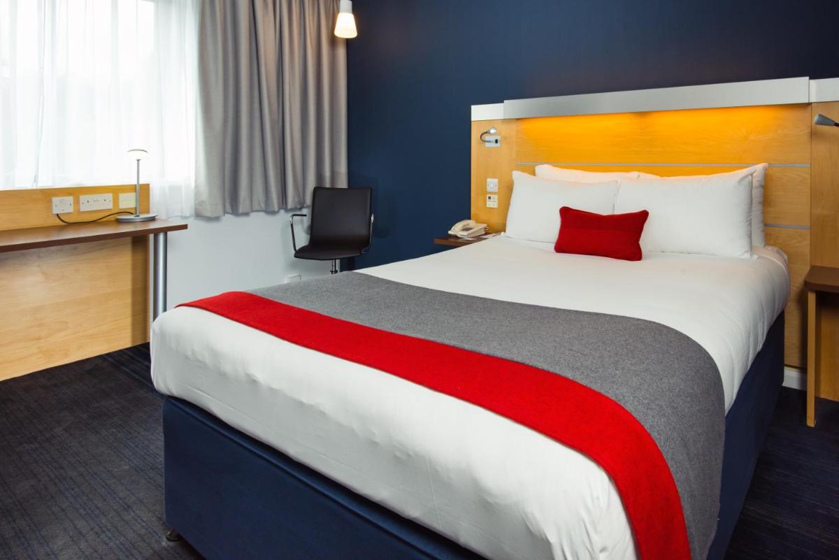Holiday Inn Express Hemel Hempstead, an IHG Hotel - Housity