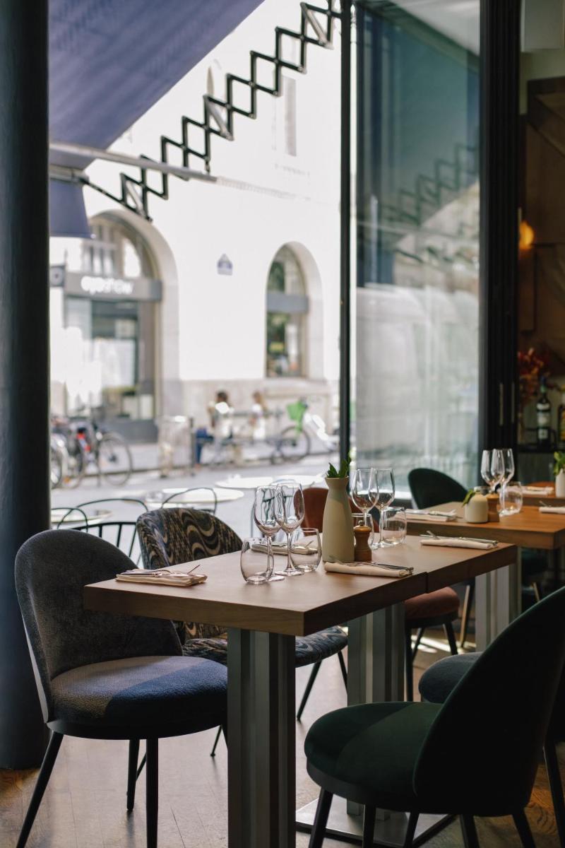 Restaurant ou autre lieu de restauration dans l'établissement Hotel Bachaumont