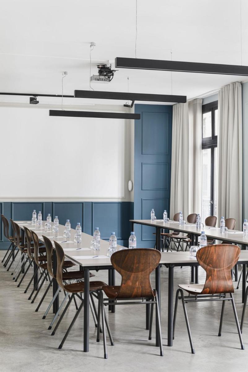 Restaurant ou autre lieu de restauration dans l'établissement Hotel Bachaumont