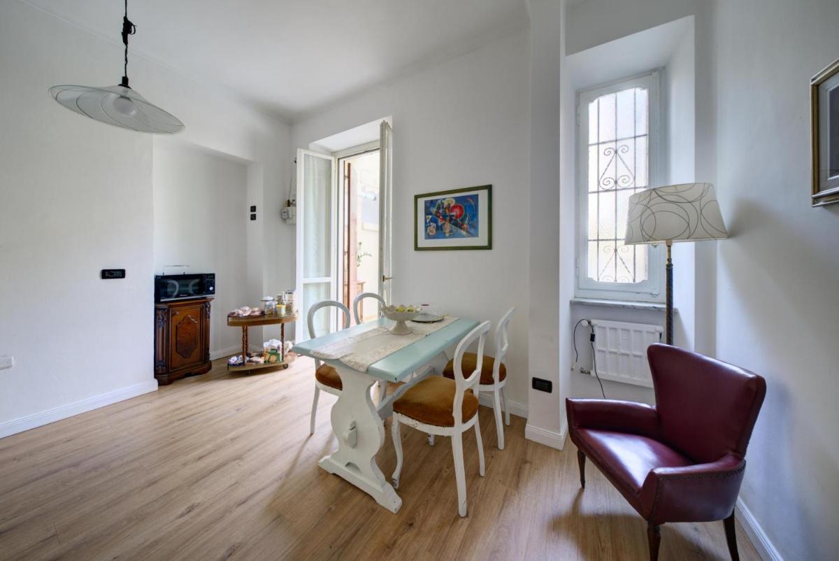 Coli's House - Housity