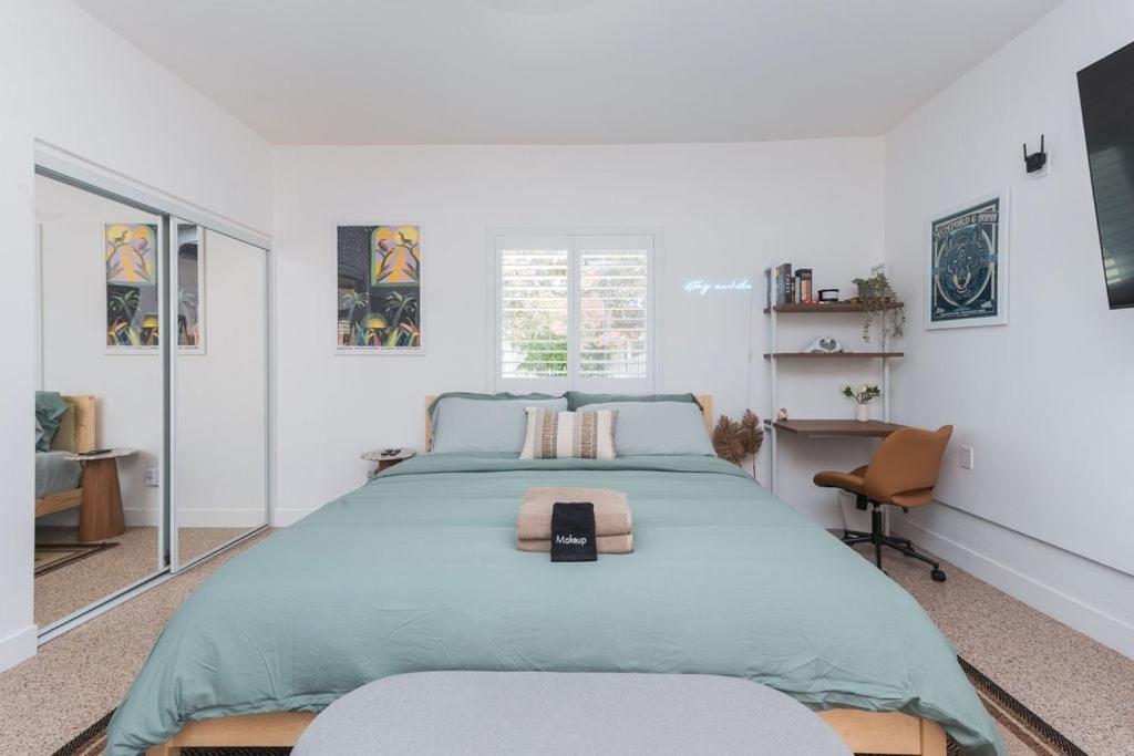 Renovated Stylish Guesthouse By Claremont With Private Patio - Housity