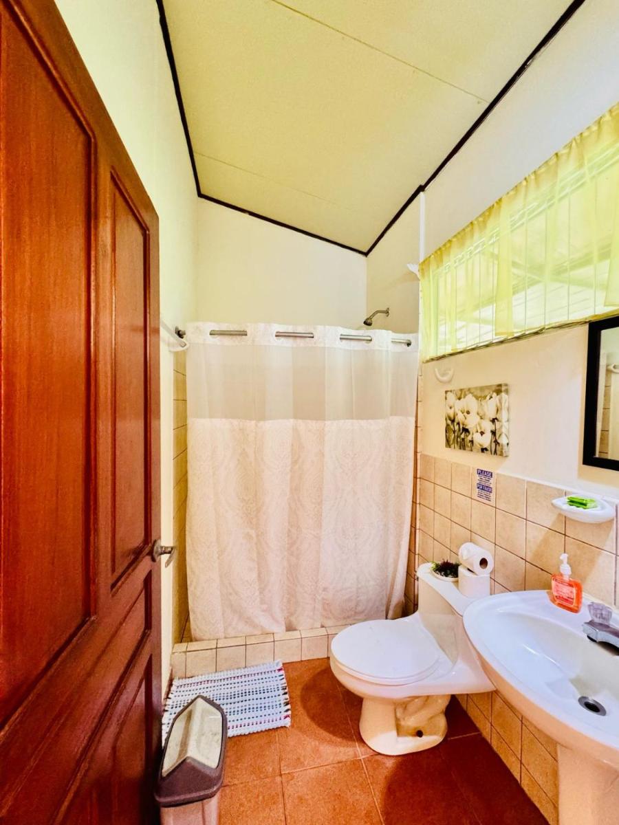Hotel Cocodrilo Sierpe - Housity