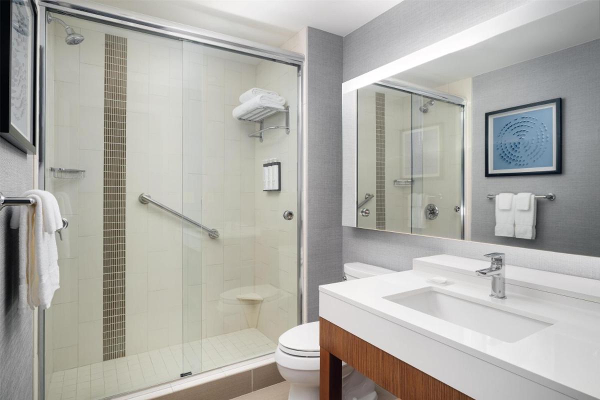 Hyatt Place Canton - Housity