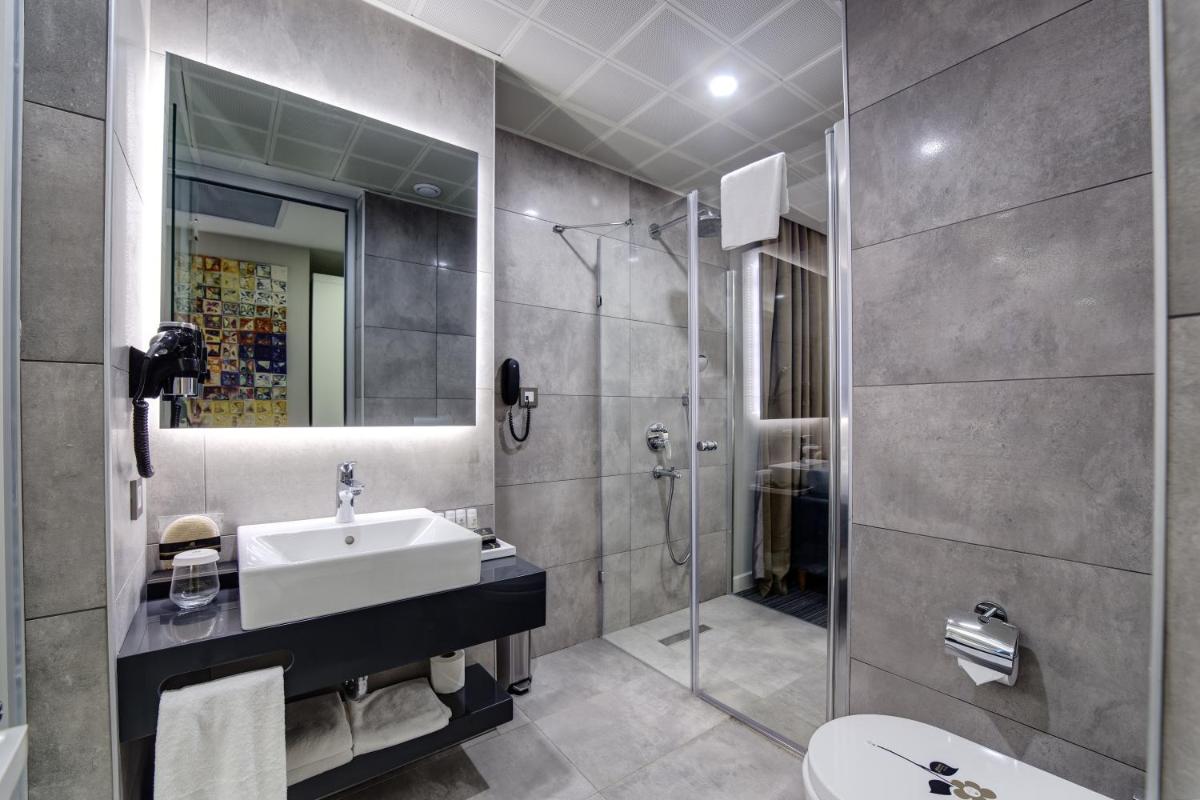 The Menord Hotel - Housity