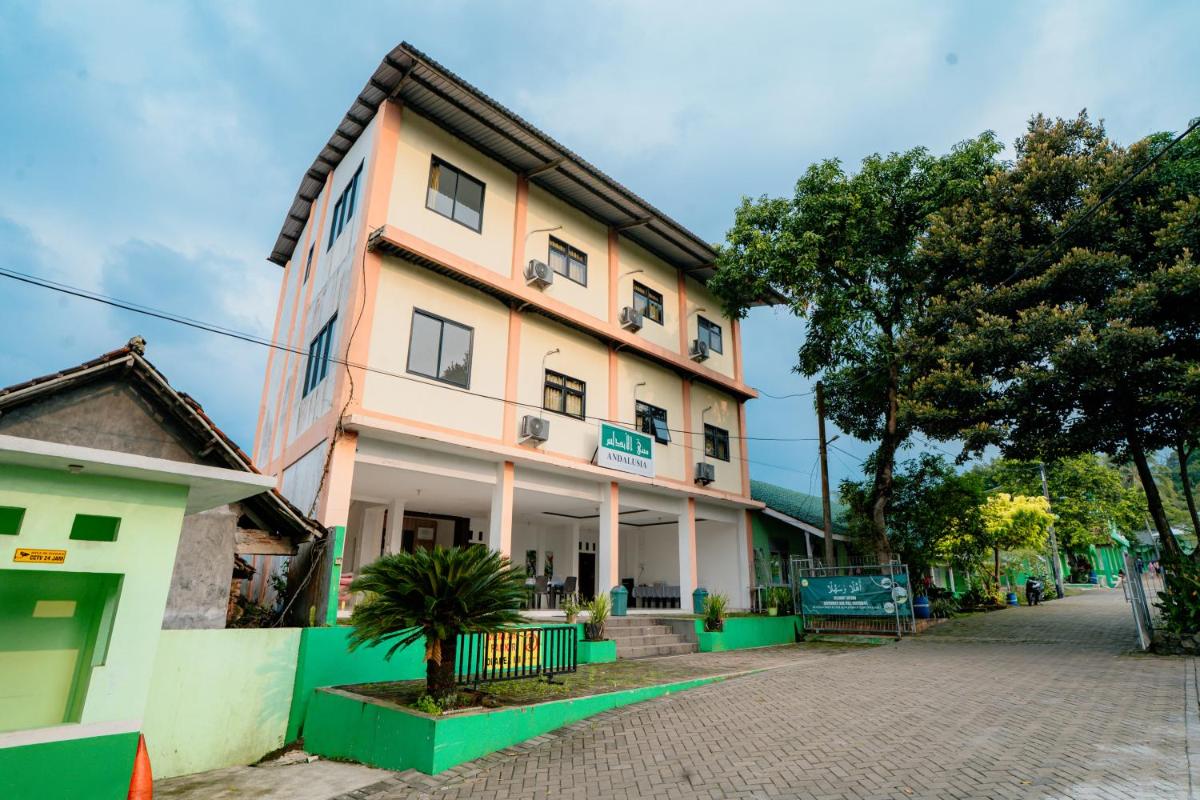 Hotel Andalusia Darunnajah 3 - Housity