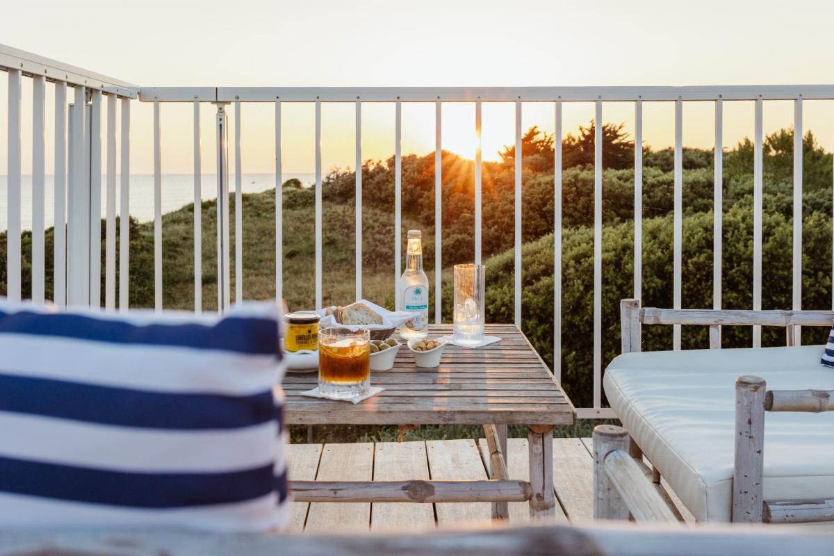 Balcon ou terrasse dans l'établissement Hôtel & Spa Le Grand Large