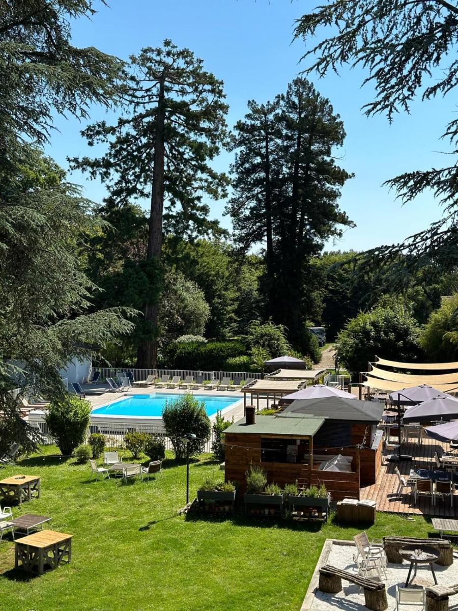 Piscine de l'établissement Hotel Mercure Parc du Coudray - Barbizon ou située à proximité