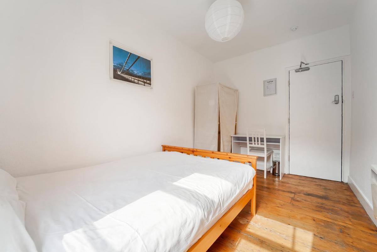 St Paul's Road Townhouse by Clifton Short Lets - Housity