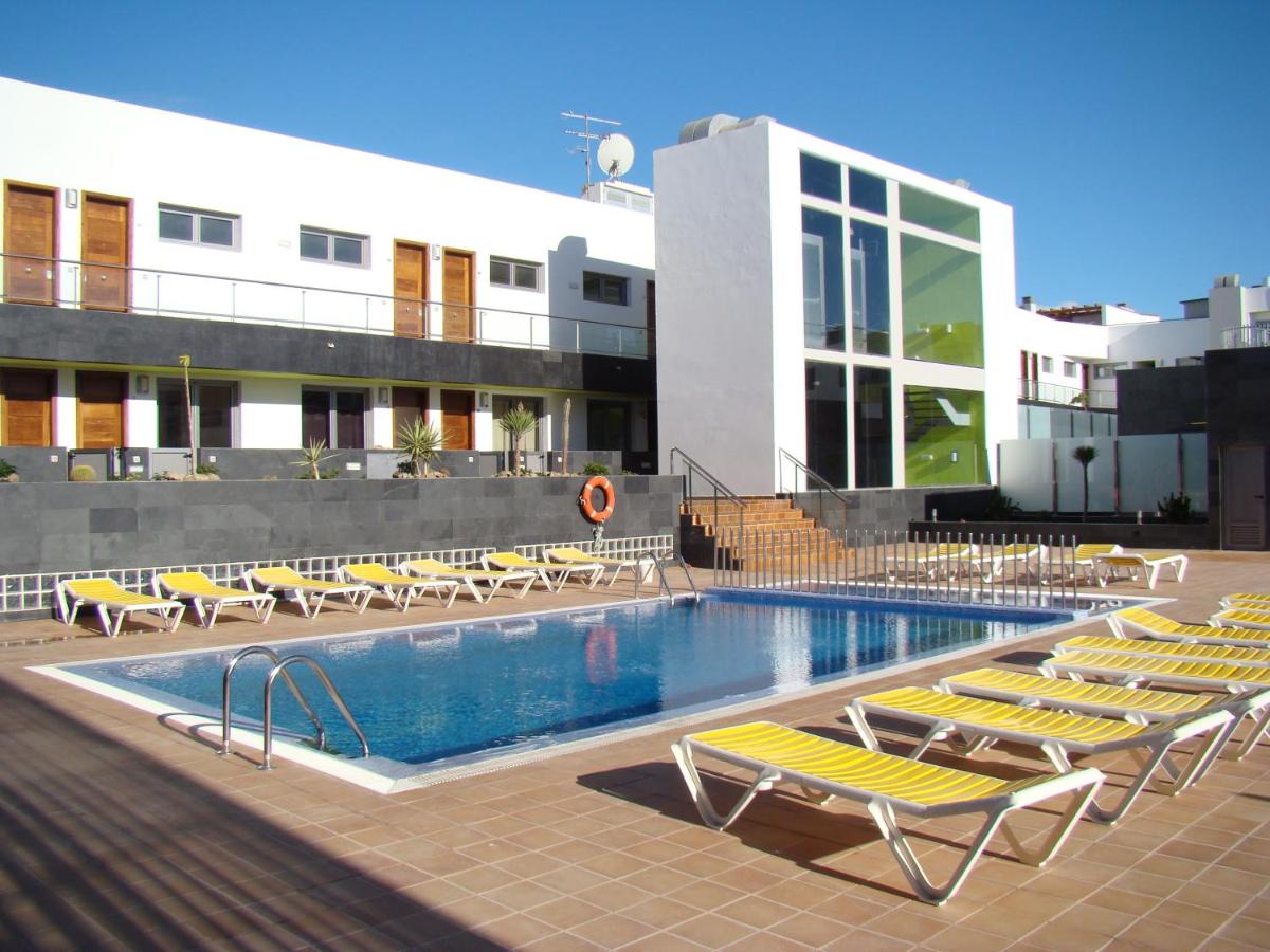 On the Beach - Housity
