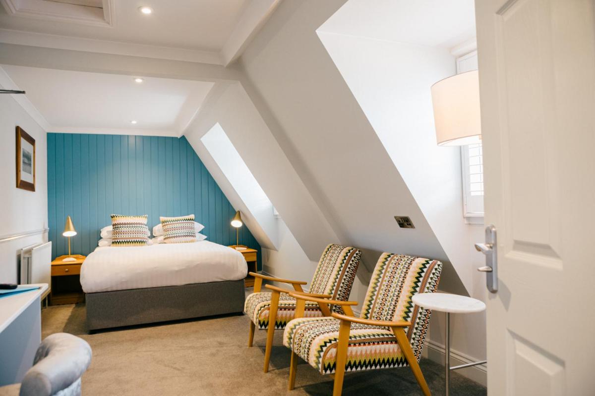 The Golden Lion Hotel - Housity