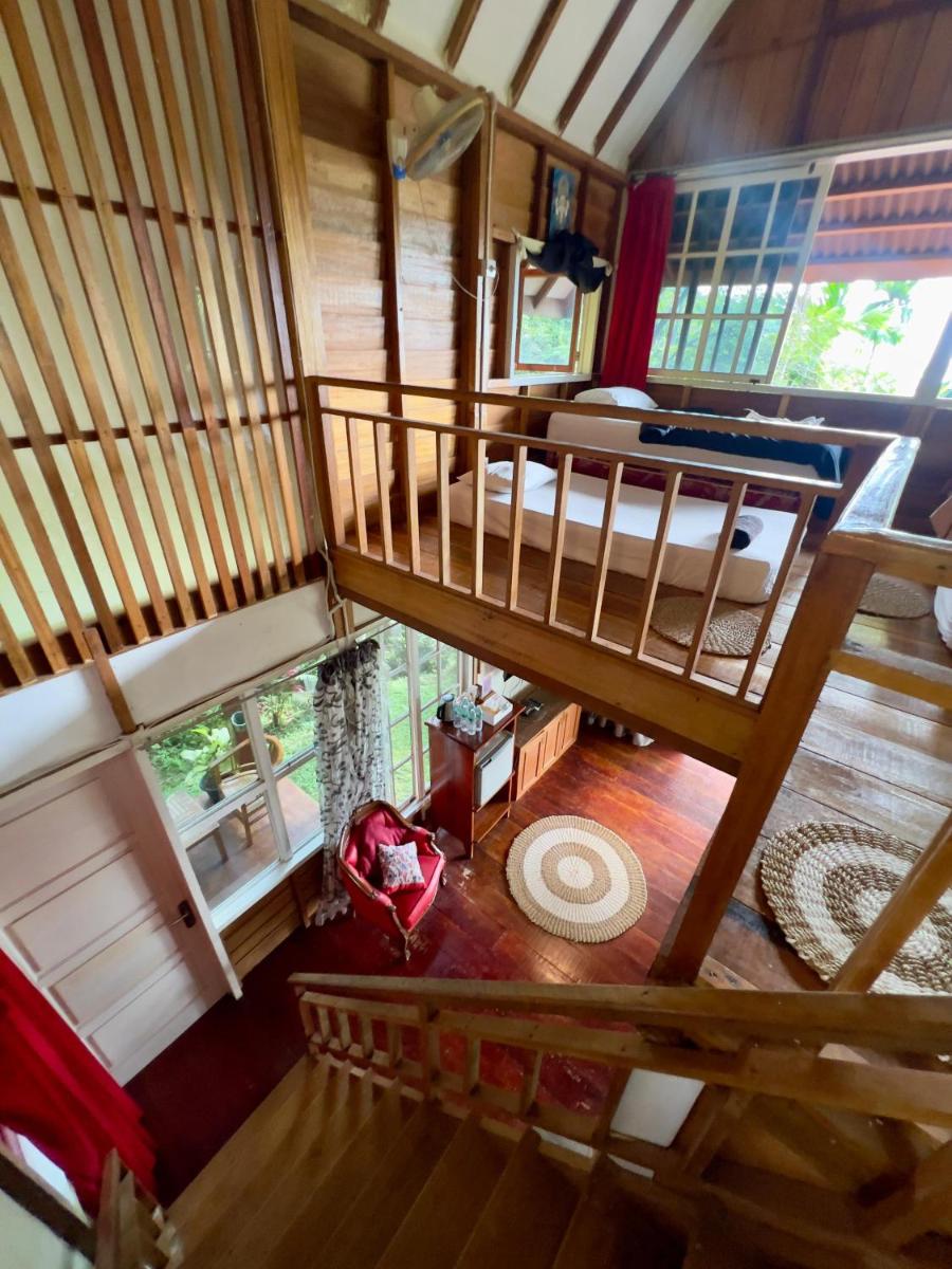 Air Manis Hillside Villa Cafe & Resto - Housity