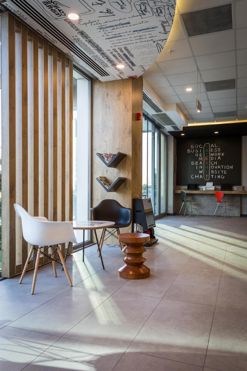 Ibis Istanbul West - Housity