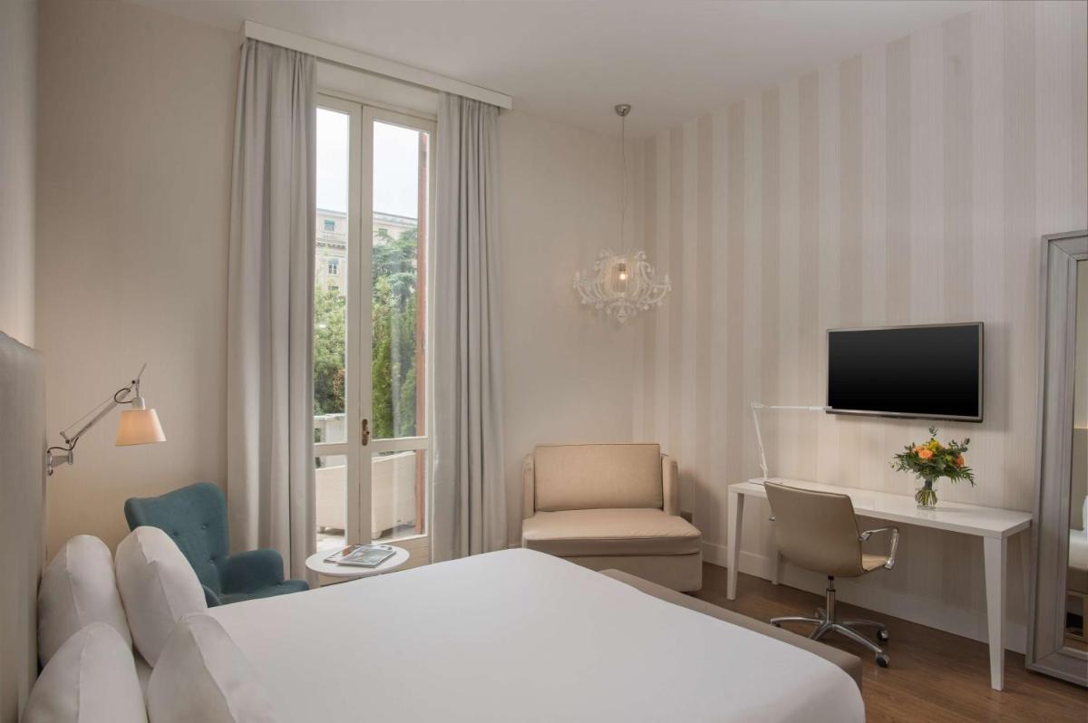 NH Genova Centro - Housity