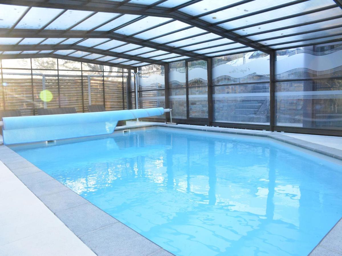 Luxury holiday home in Redu with pool and wellness centre - Housity