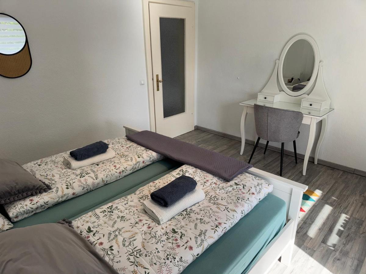 FeWo Elbo46 mit Balkon, Waschmaschine & Smart TV - Housity