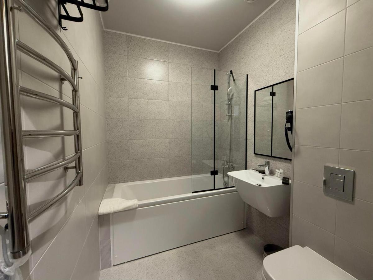 Farmer`s Hotel - Housity