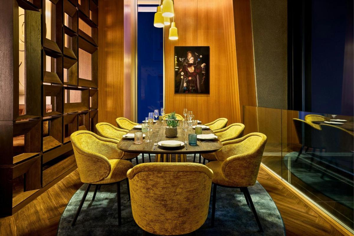 Ein Sitzbereich in der Unterkunft JW Marriott Hotel Frankfurt