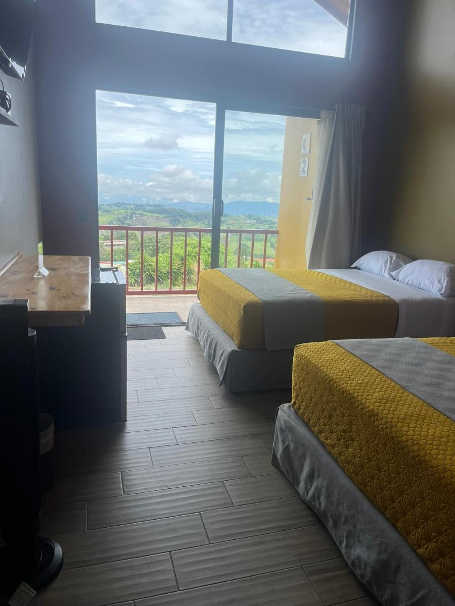 Hotel Hospedaje Alto Lechuza Zarcero - Housity