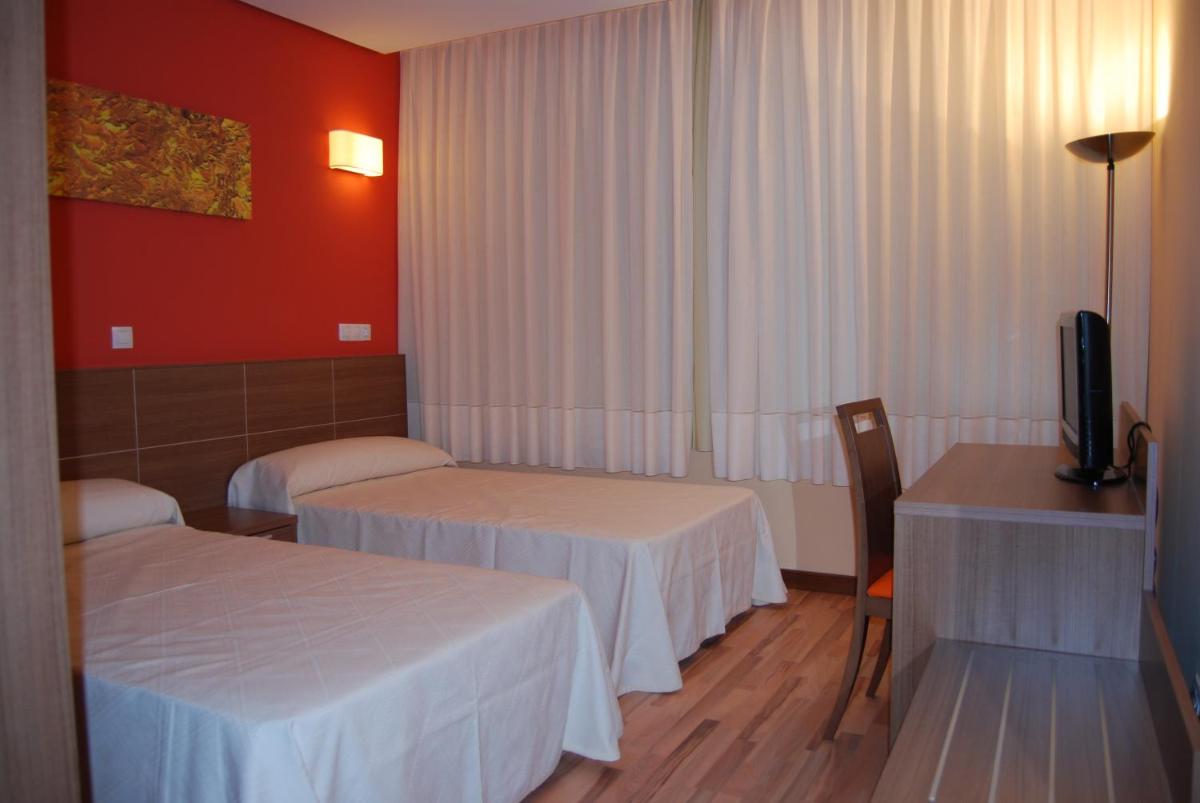 Hotel Area de Servicio Los Chopos - Housity