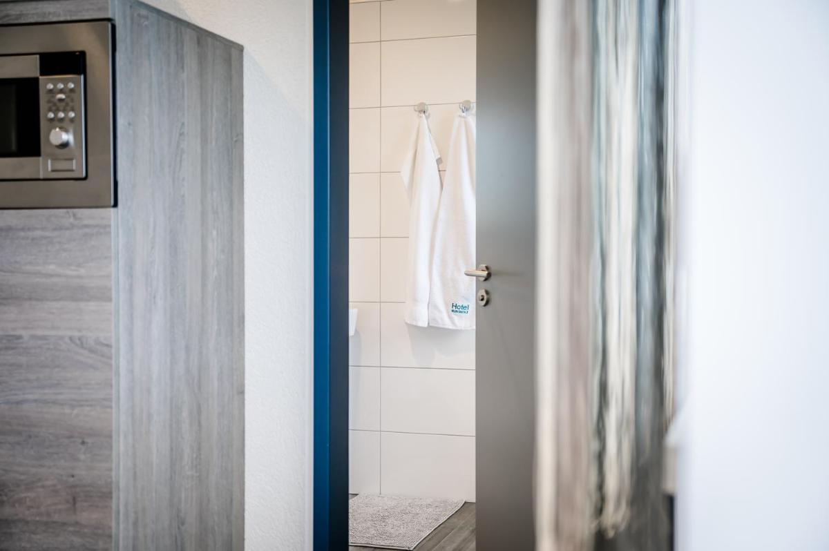 Hotel Burgholz - Housity