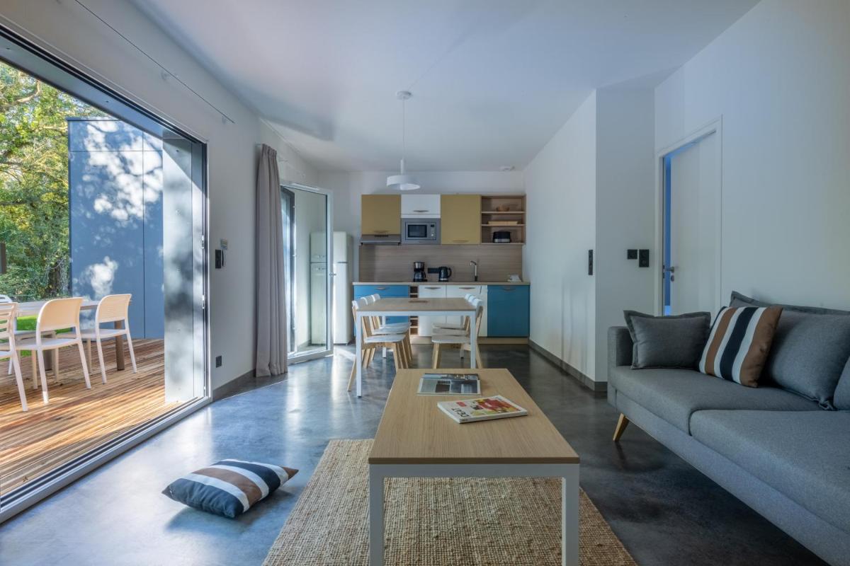 Côté Océan Resort - Housity