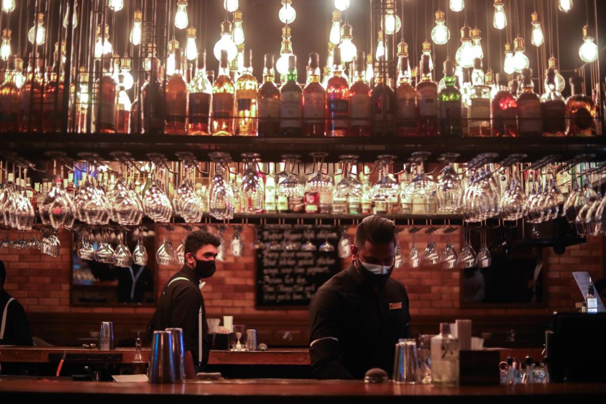Bebidas en Taj Lands End
