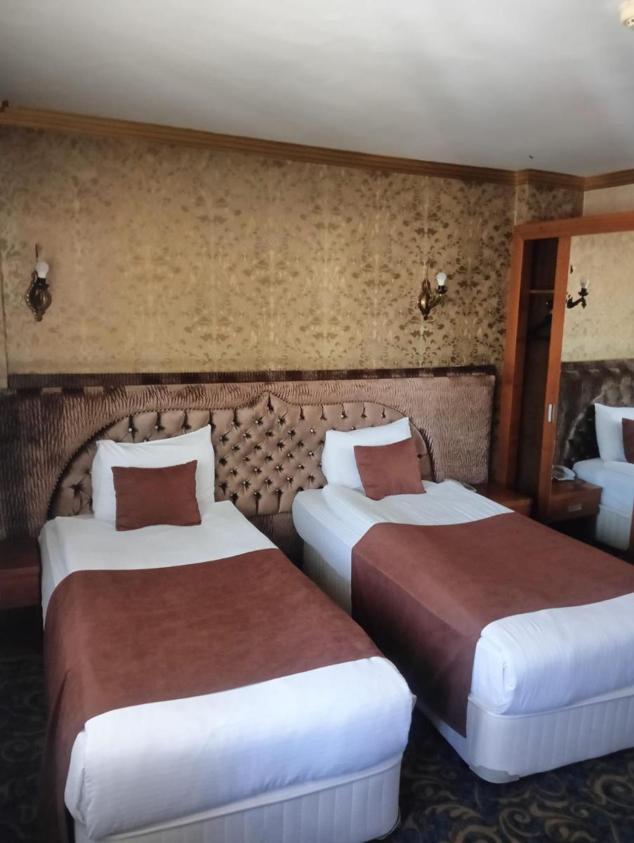 SARR TAC MAHAL HOTEl - Housity