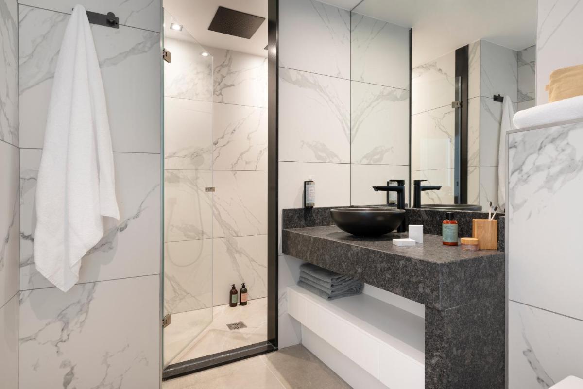 Salle de bains dans l'établissement MGM Hôtels & Résidences - Résidence Alhéna