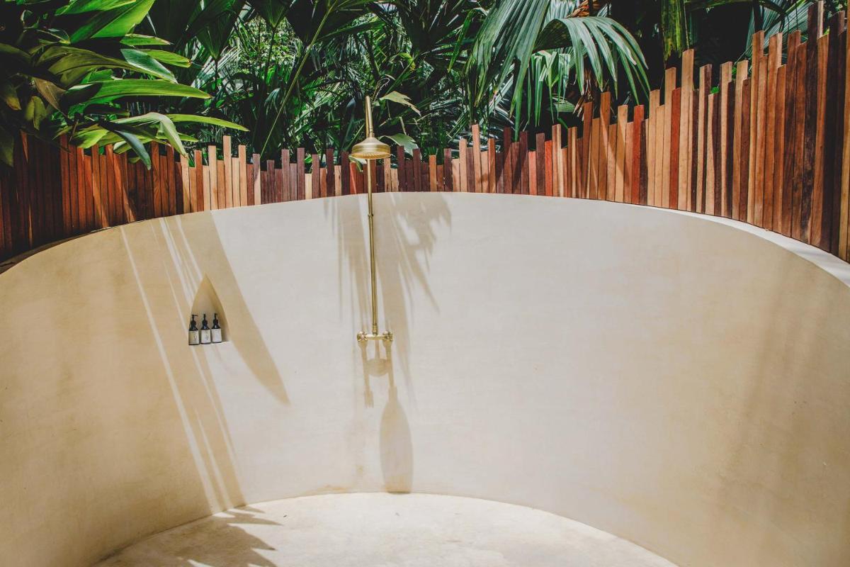 ONE Santuario Hotel y Reserva Natural - Housity