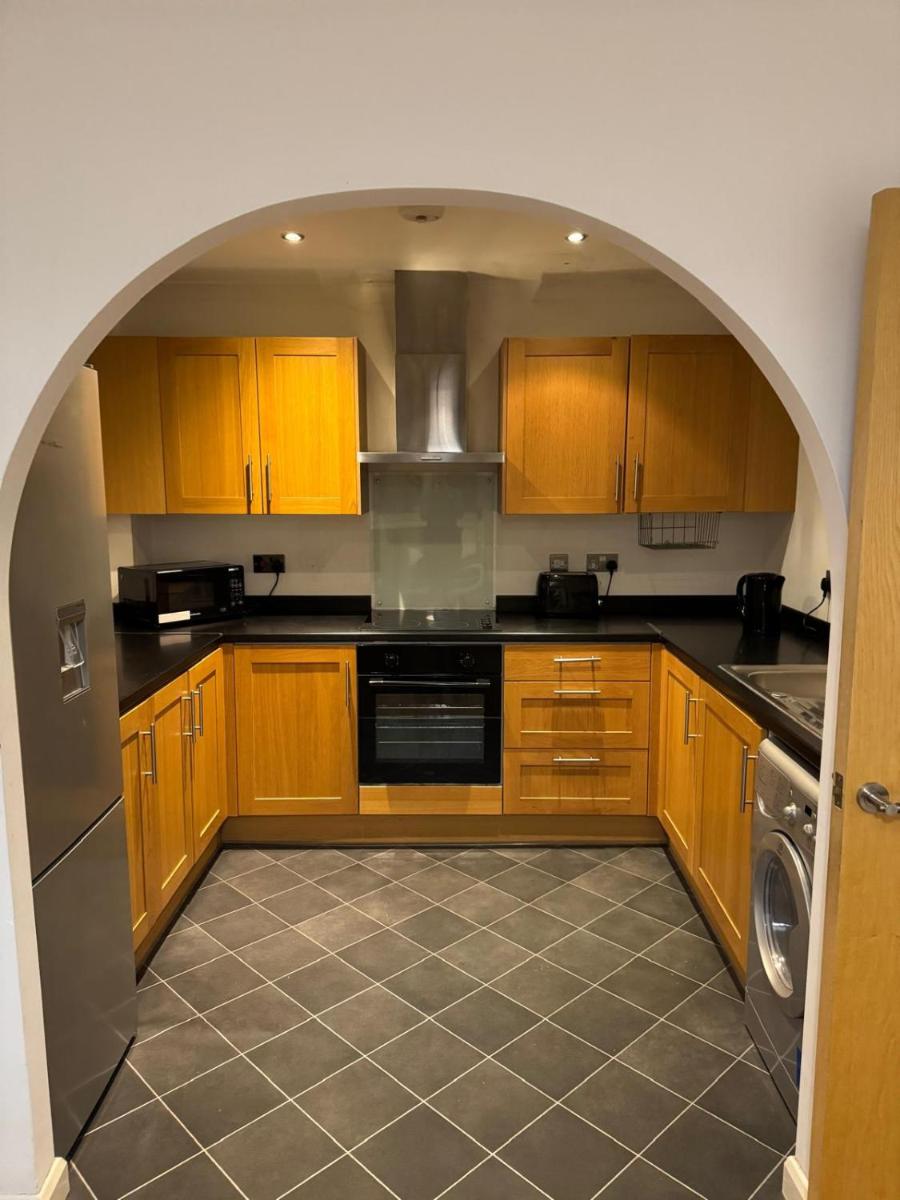 Spacious modern flat in Luton town centre - Housity