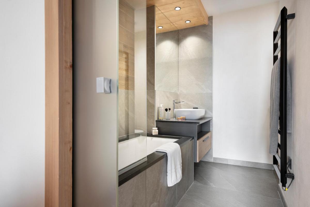 Salle de bains dans l'établissement MGM Hôtels & Résidences - Résidence Le Hameau de l'Ours