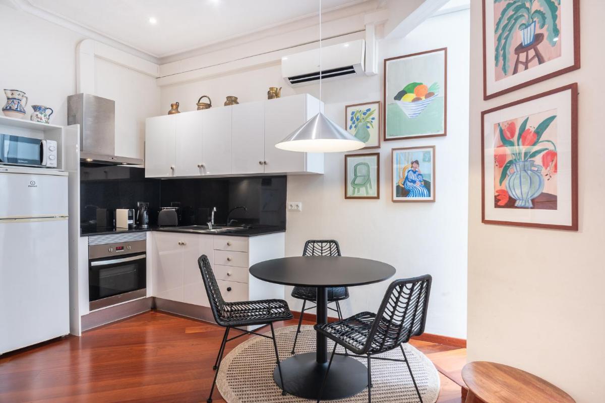 Modernist apartment in the best location - Housity