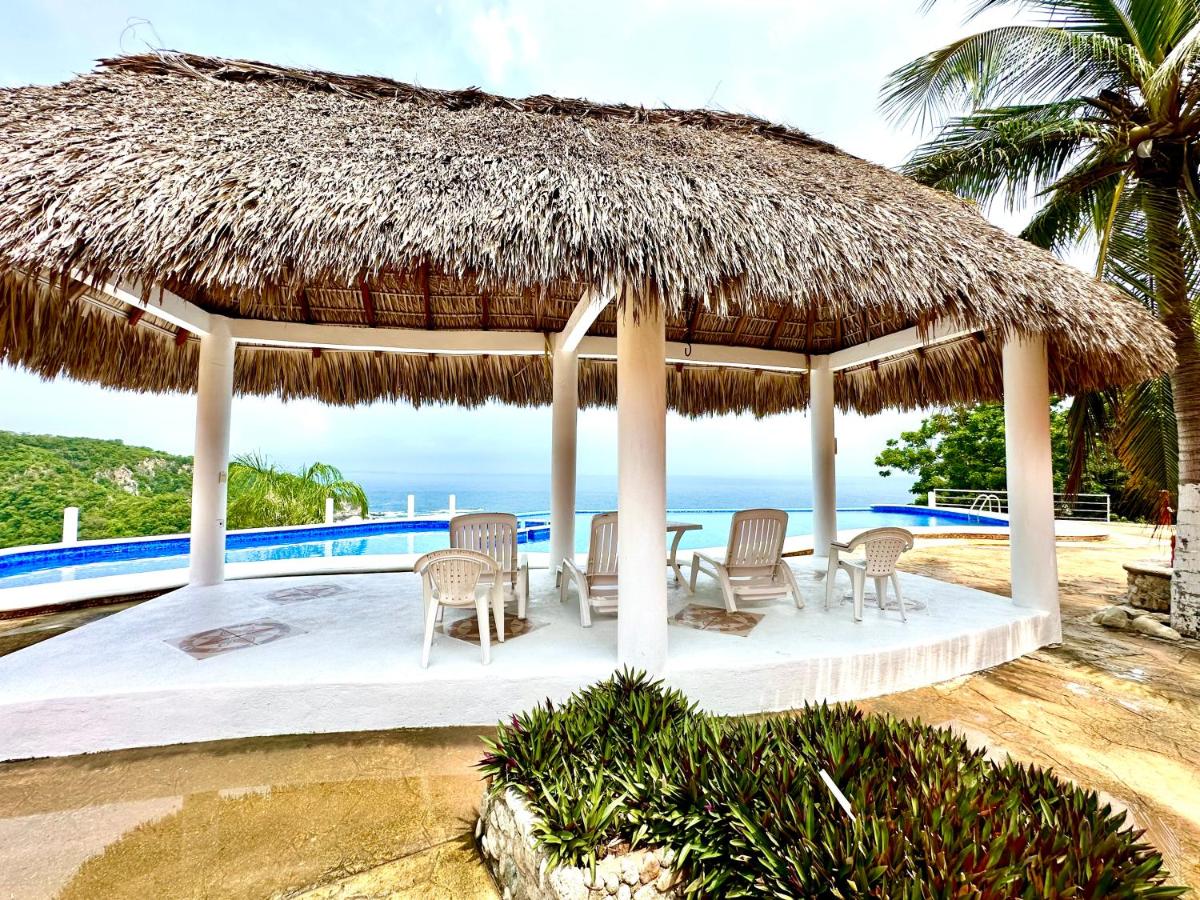 EXCLUSIVO BUNGALOW CON ALBERCA Y PLAYA SEMI-PRIVADA, PLAYA ZIPOLITE-MAZUNTE, 8 PLAYAS CERCANAS, ESPECTACULAR VISTA AL OCEANO PACÍFICO, ALBERCA INFINITA, DISFRUTA DE ESTE ACUARIO OCEÁNICO Y GOZA DIVERSOS TOURS EN MAR ABIERTO! 2 kayacs, WiFi Starlink - Housity