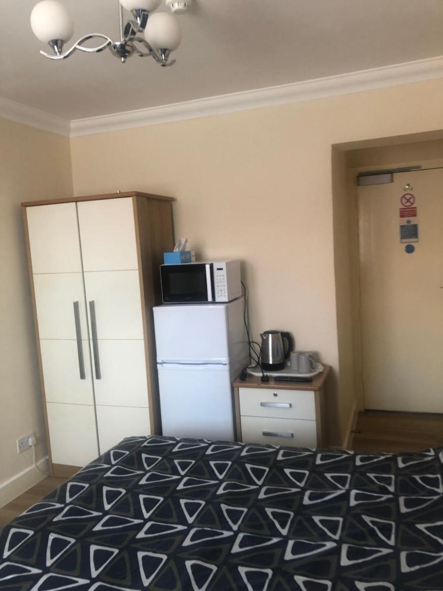 Montrose Guest House - Housity