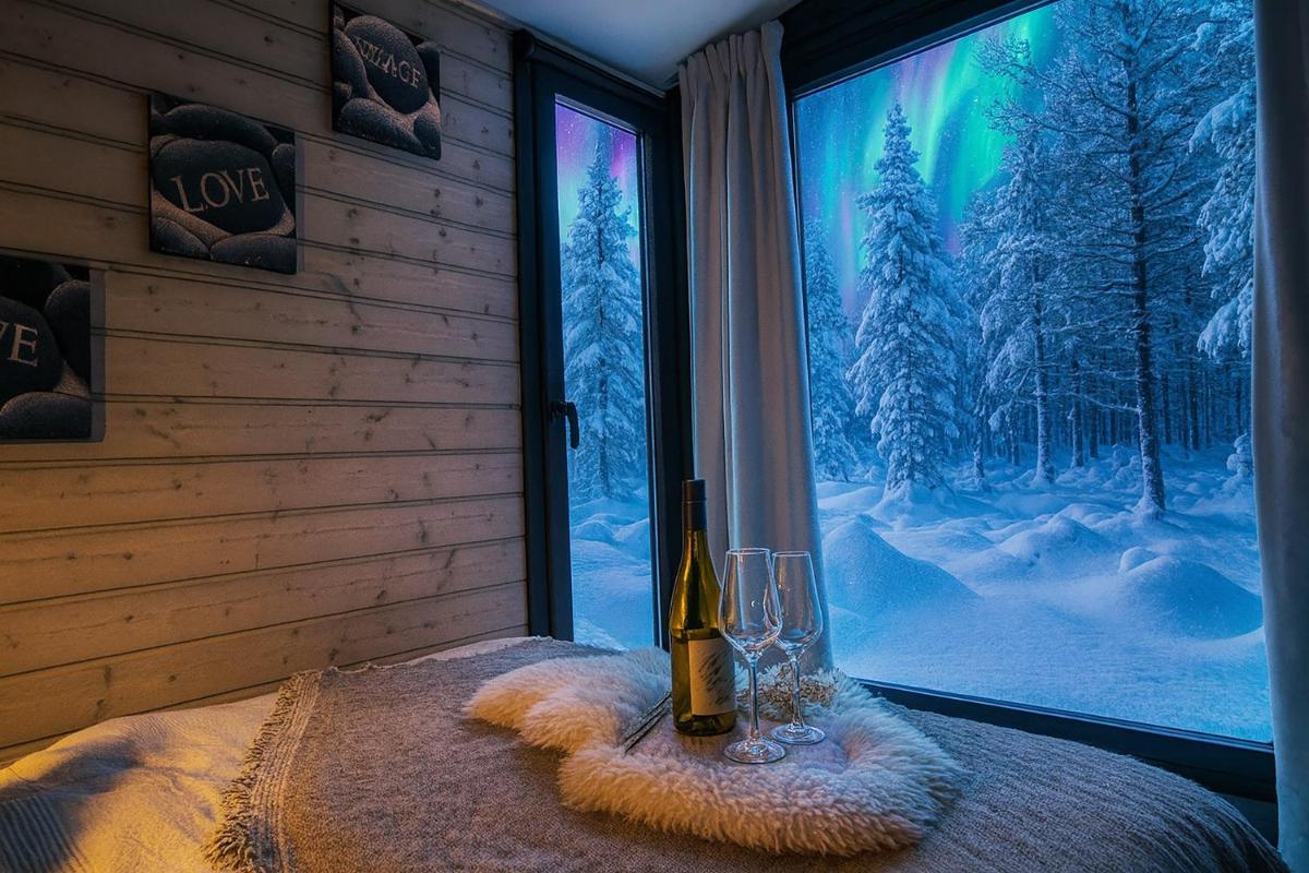 Lapland Landscape Cabin with Nature View, Sauna, Fireplace & Kitchen, Ylläs, Äkäslompolo, Riverside Village - Housity