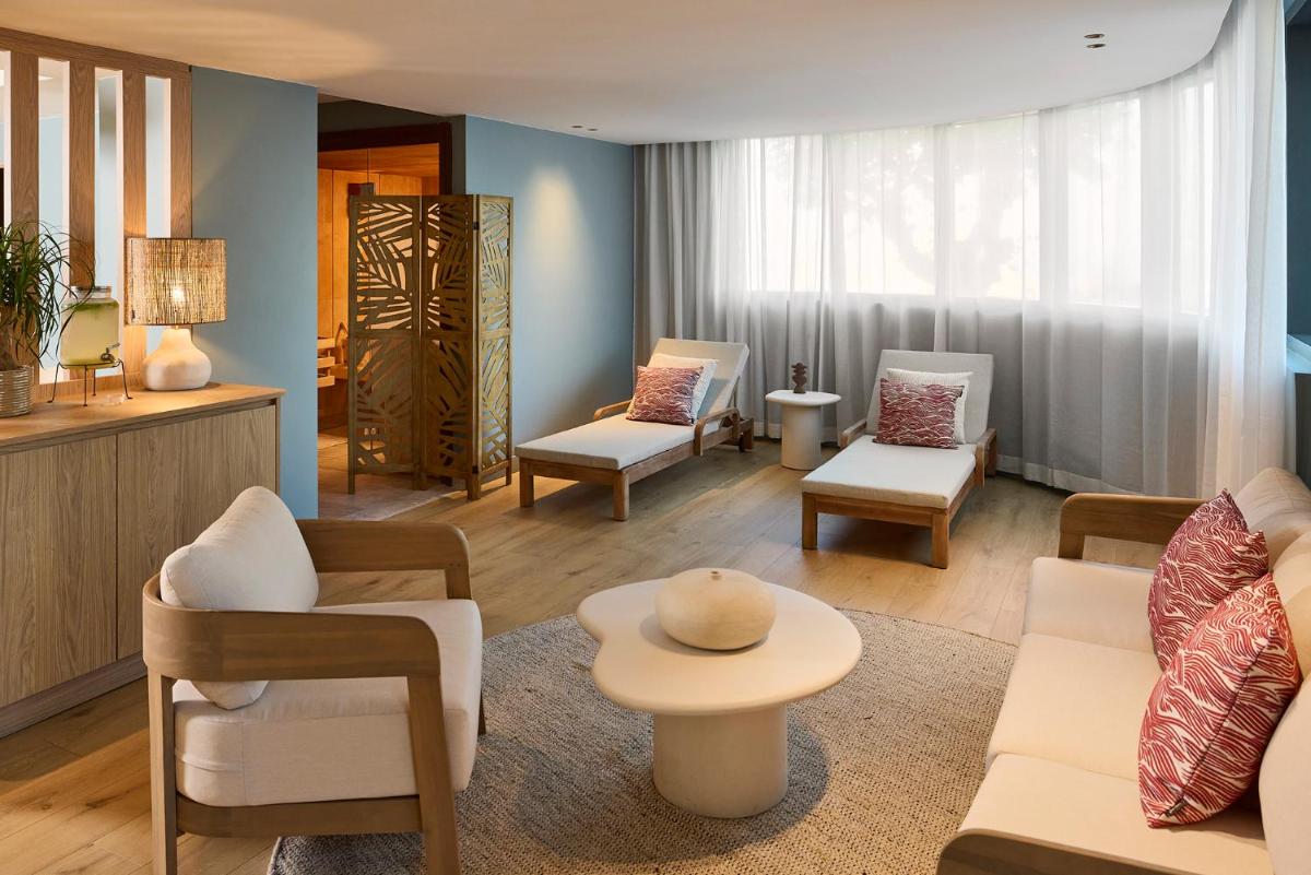 Coin salon dans l'établissement Le Talaia Hôtel & Spa Biarritz - MGallery Collection