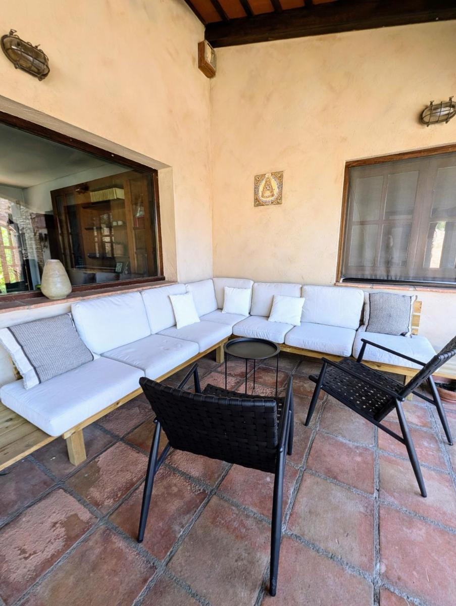 Villa Santa Oliva - pool, vineyards & beaches - Housity