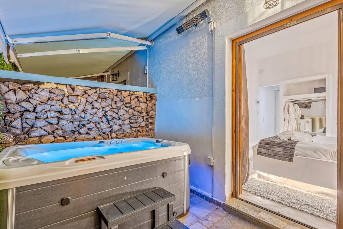 Blue Mountain Guesthouse by Seablue - Hizvo