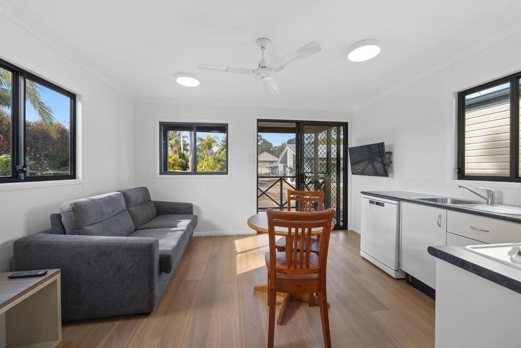 Breeze Inn 13 Princes Highway, Ulladulla - Housity