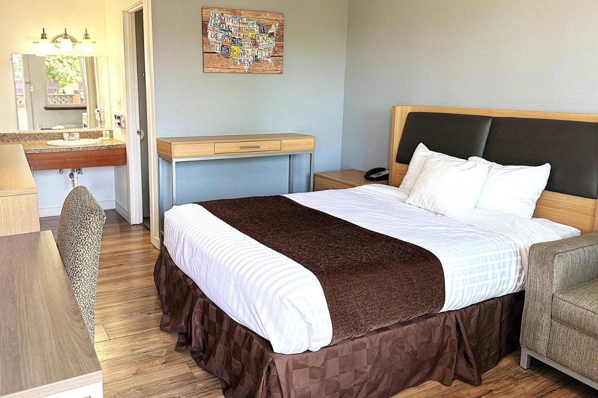 Travelodge by Wyndham Chehalis - Housity