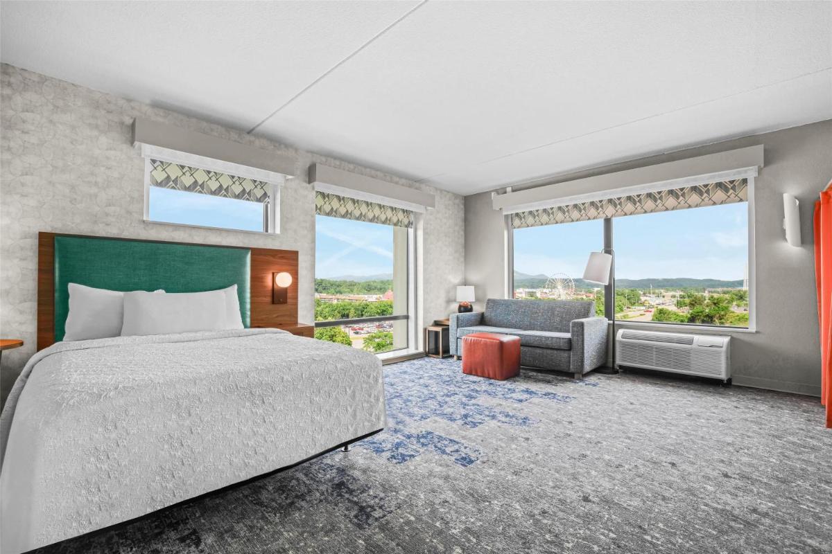Home2 Suites By Hilton Pigeon Forge - Housity